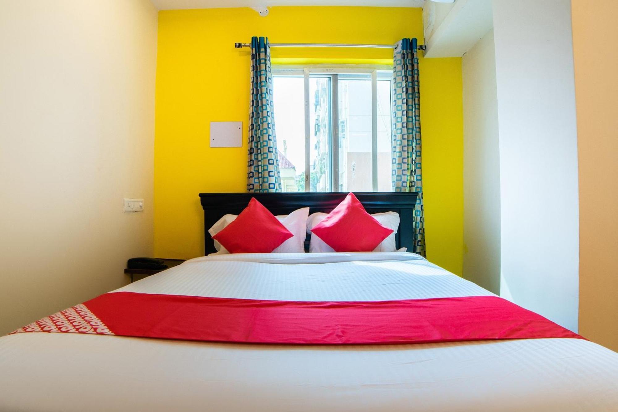 Super Hotel O White Ridge Sururnagar Экстерьер фото